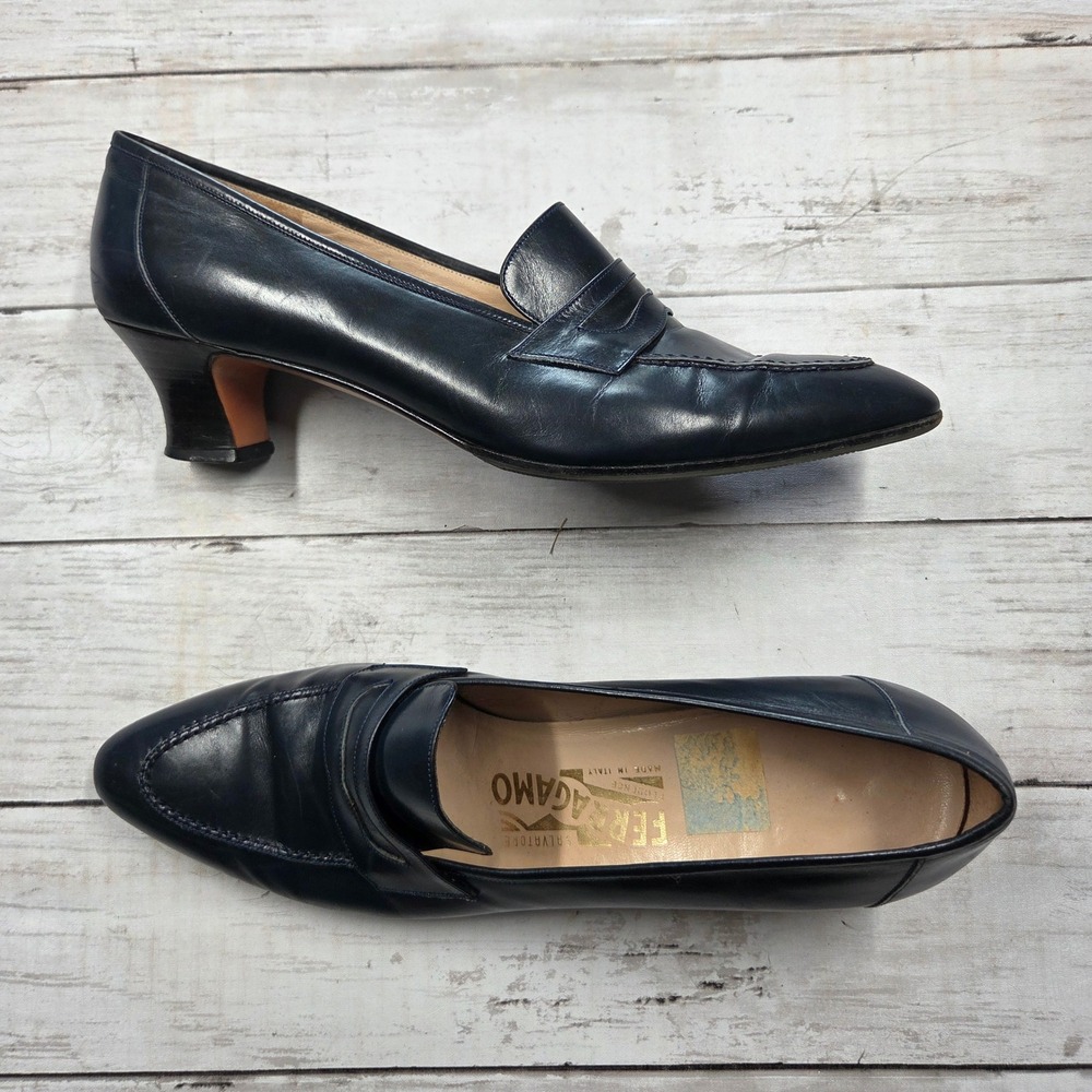 Salvatore Ferragamo Penny Loafer Pumps Womens 10AA Navy Blue Leather